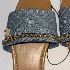 JUICY COUTURE DENIM SLIDES WITH GOLD CHAIN AND JC CHARM SIZE 10 NWTS